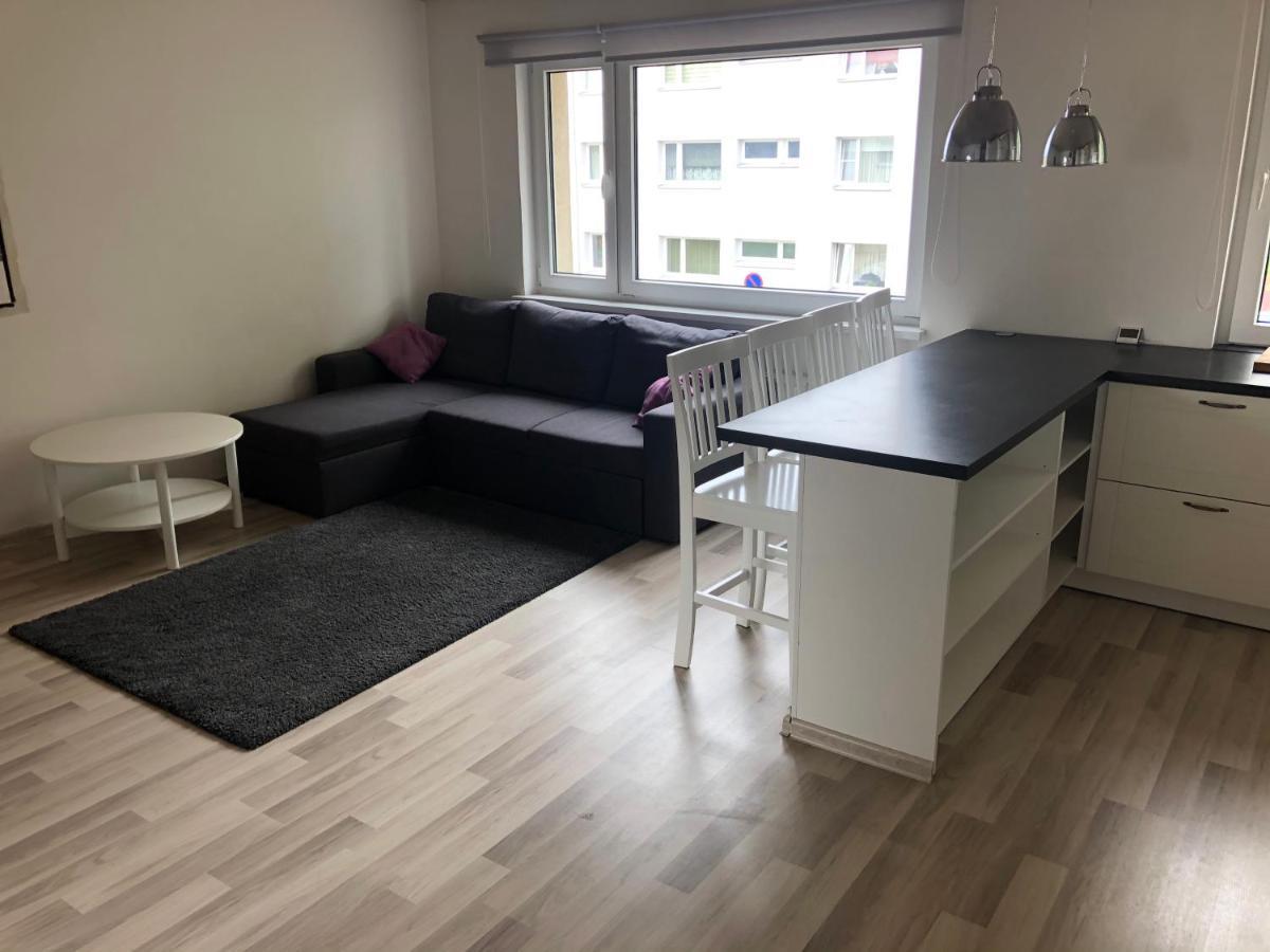 Modern Cozy 2 Bedroom Apartment Near City Center Пярну Экстерьер фото